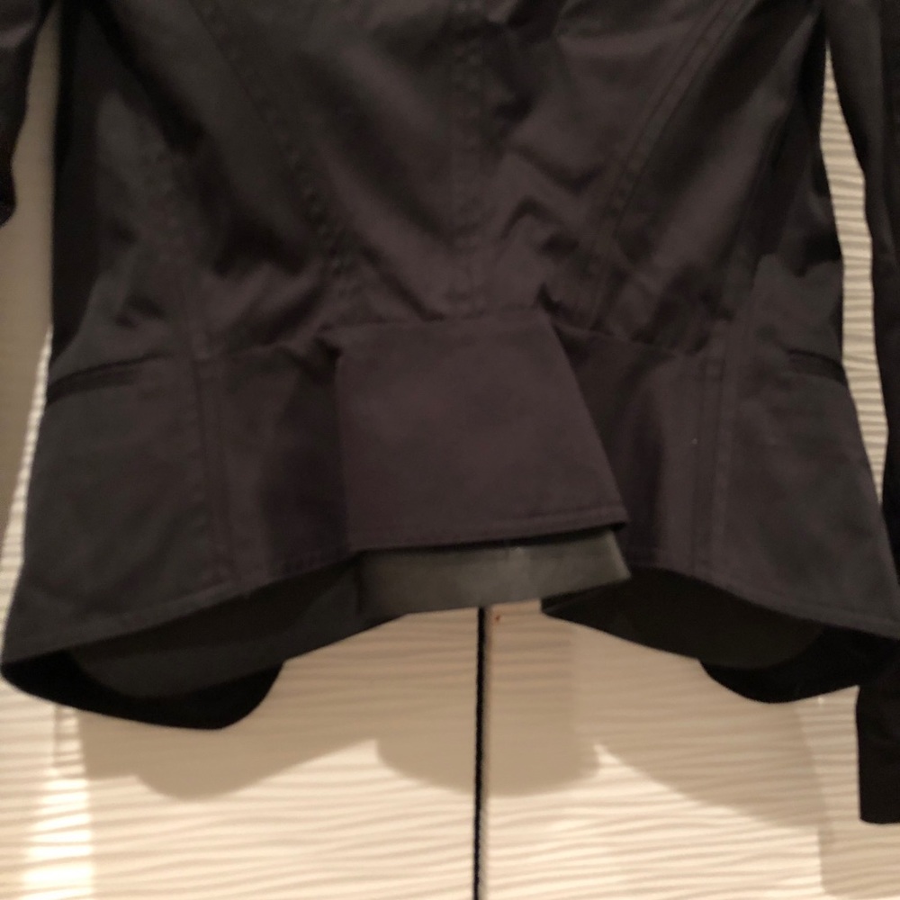 Salvatore Ferragamo Black Jkt with leather piping - Picture 5 of 6